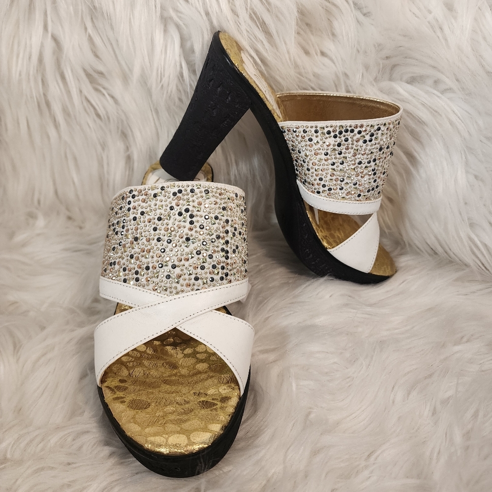 Love and liberty Sandals